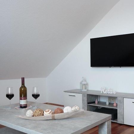Ferienwohnung Grauschiefer Irsch ภายนอก รูปภาพ